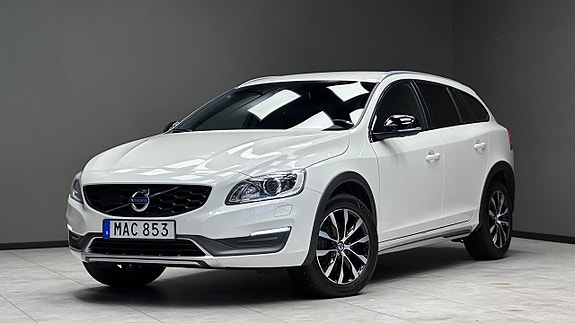 Volvo V60 Cross Country 15 of 20