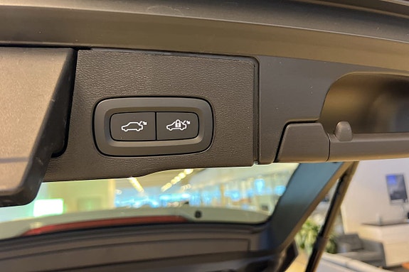 Volvo XC60 15 of 24