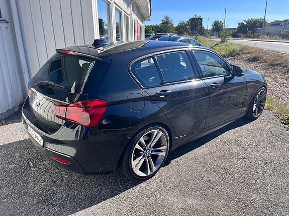 BMW 118d 5 of 14