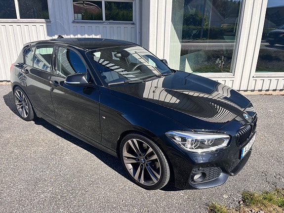 BMW 118d 4 of 14