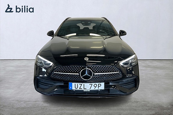 Mercedes-Benz C300 2 of 22