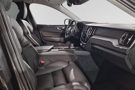 Volvo XC60 9 of 12