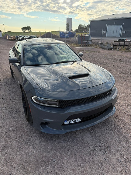 Dodge Charger 8 of 10