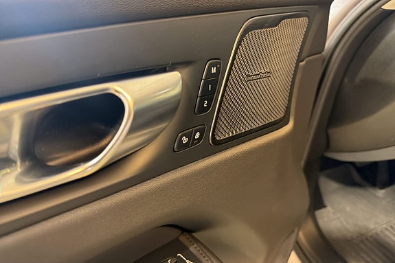 Volvo XC60 26 of 26