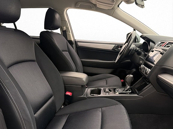 Subaru Outback 10 of 29