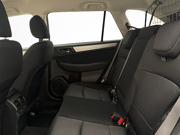 Subaru Outback 14 of 29