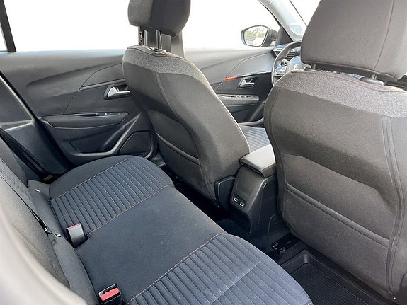 Peugeot e-208 12 of 15