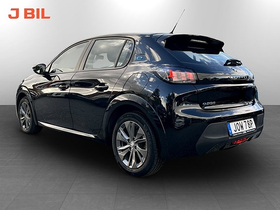 Peugeot e-208 3 of 15