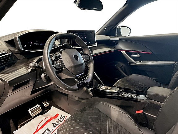 Peugeot 2008 5 of 16