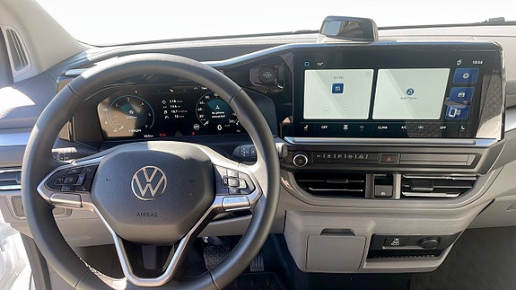 Volkswagen Transporter 11 of 15