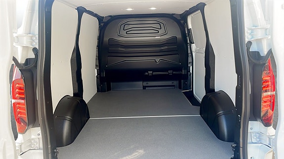 Volkswagen Transporter 8 of 15