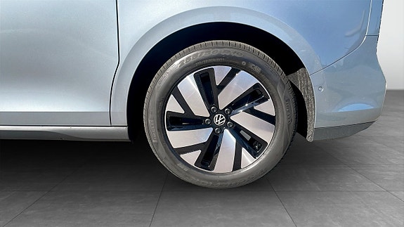 Volkswagen ID. Buzz 6 of 15