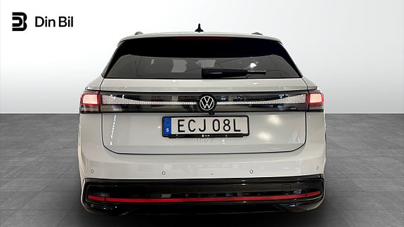 Volkswagen ID.7 4 of 12