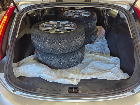 Volvo V60 12 of 15