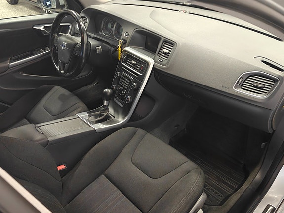 Volvo V60 15 of 15