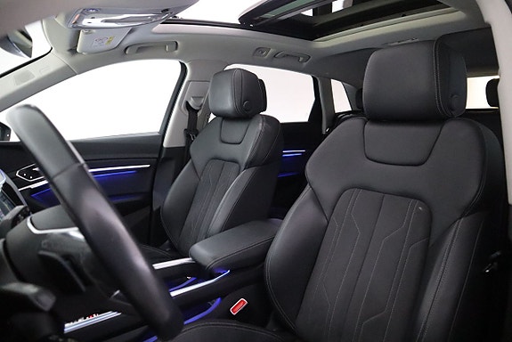 Audi e-tron 13 of 26
