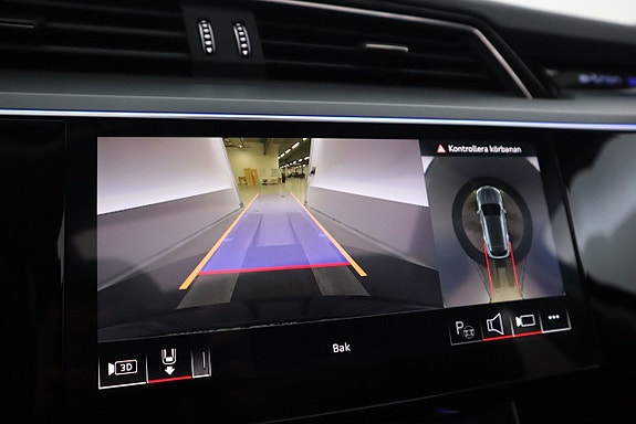 Audi e-tron 22 of 26