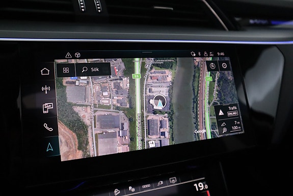 Audi e-tron 21 of 26
