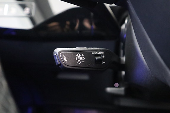 Audi e-tron 20 of 26