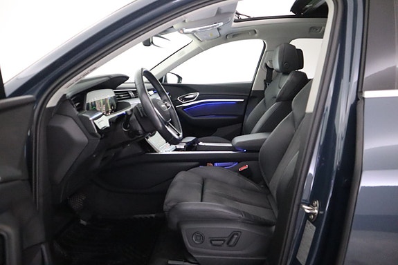 Audi e-tron 12 of 26