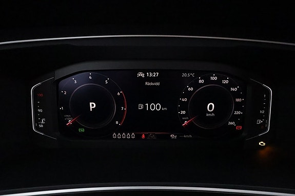 Volkswagen Tiguan Allspace 16 of 21