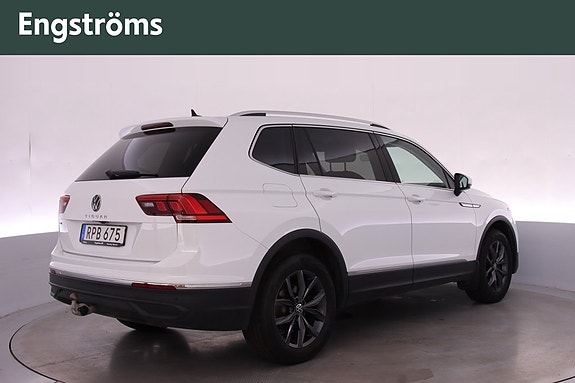 Volkswagen Tiguan Allspace 3 of 21
