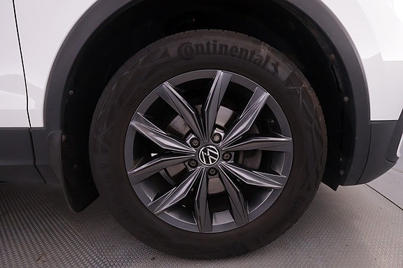 Volkswagen Tiguan Allspace 12 of 21
