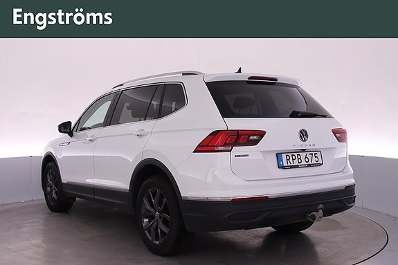Volkswagen Tiguan Allspace 4 of 21