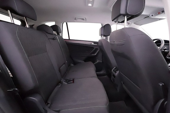 Volkswagen Tiguan Allspace 10 of 21