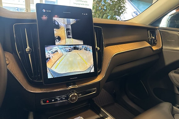 Volvo XC60 20 of 30