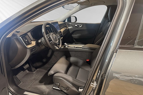 Volvo XC60 7 of 30
