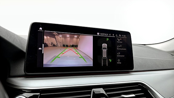 BMW 520 15 of 16