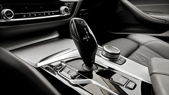 BMW 520 14 of 16