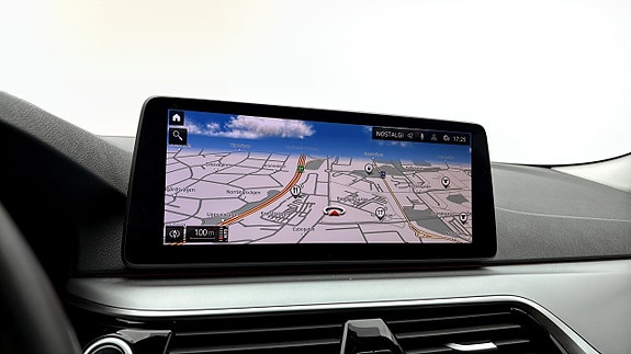 BMW 520 12 of 16