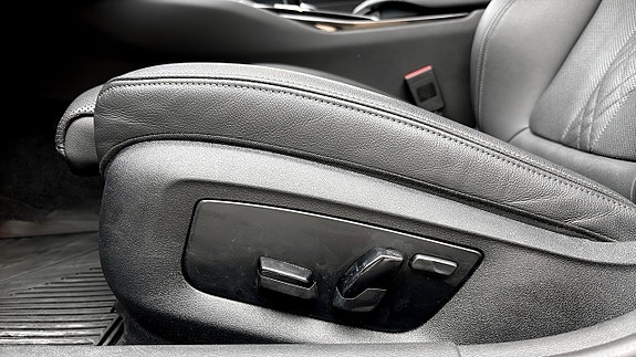 BMW 520 11 of 16