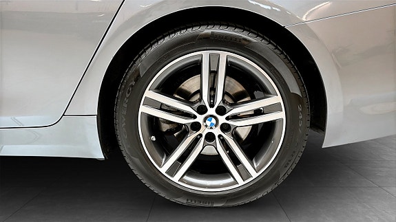 BMW 520 6 of 16