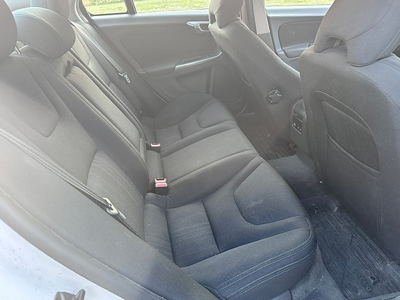 Volvo S60 6 of 6