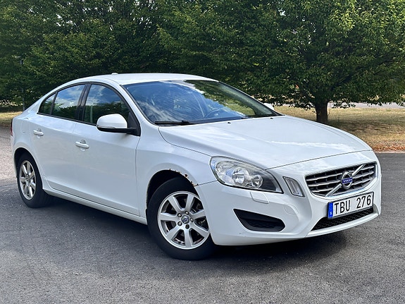 Volvo S60 3 of 6