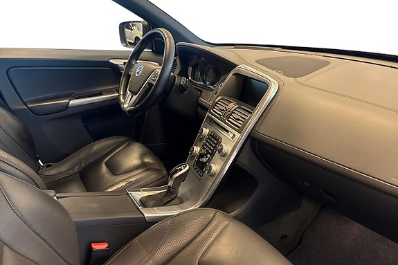 Volvo XC60 7 of 25