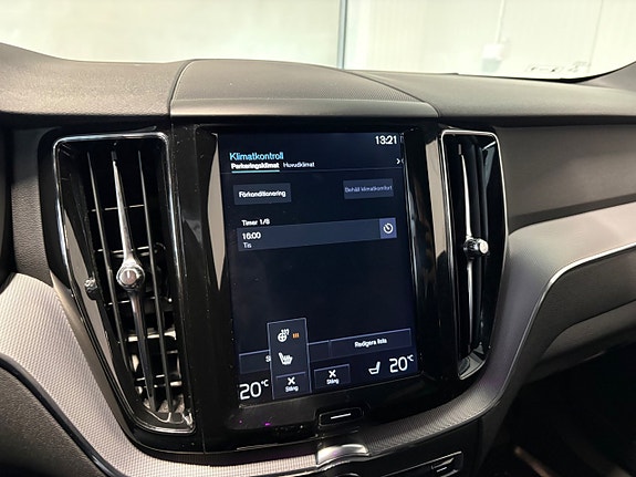 Volvo XC60 20 of 27