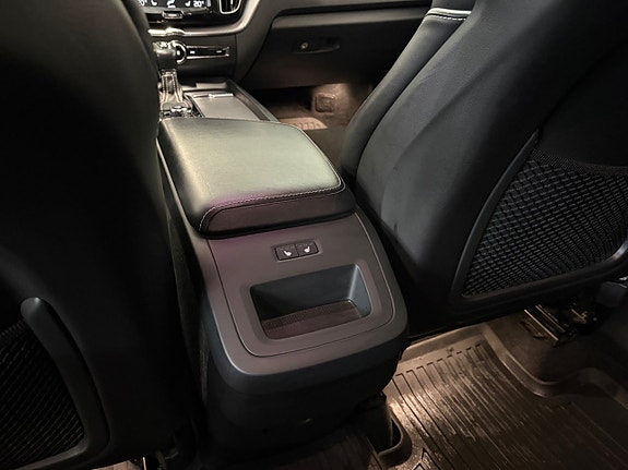 Volvo XC60 23 of 27