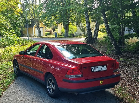 Volvo S60 3 of 5