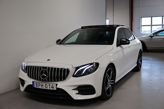 Mercedes-Benz E200 4 of 26