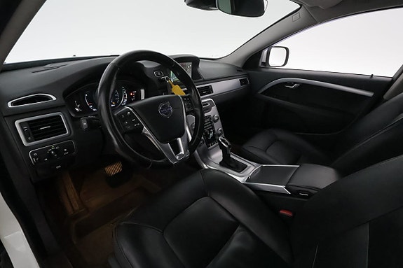 Volvo XC70 12 of 30