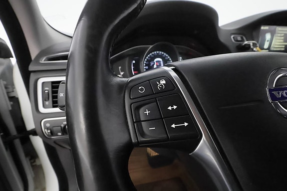 Volvo XC70 17 of 30