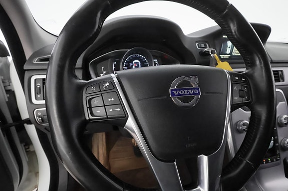 Volvo XC70 16 of 30