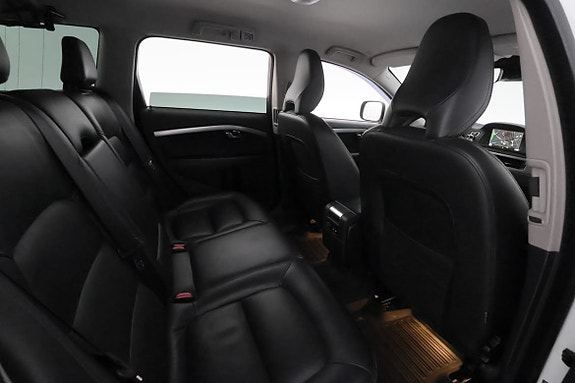 Volvo XC70 21 of 30