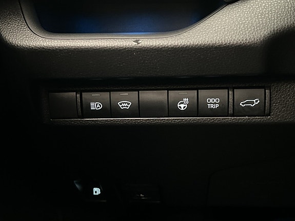 Toyota RAV4 26 of 30