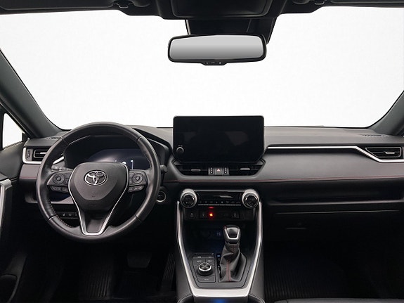 Toyota RAV4 12 of 30