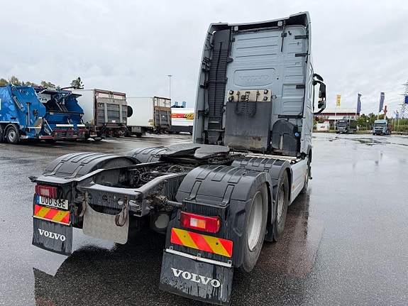 Volvo FH 540 6x2 Dragbil 3 of 7